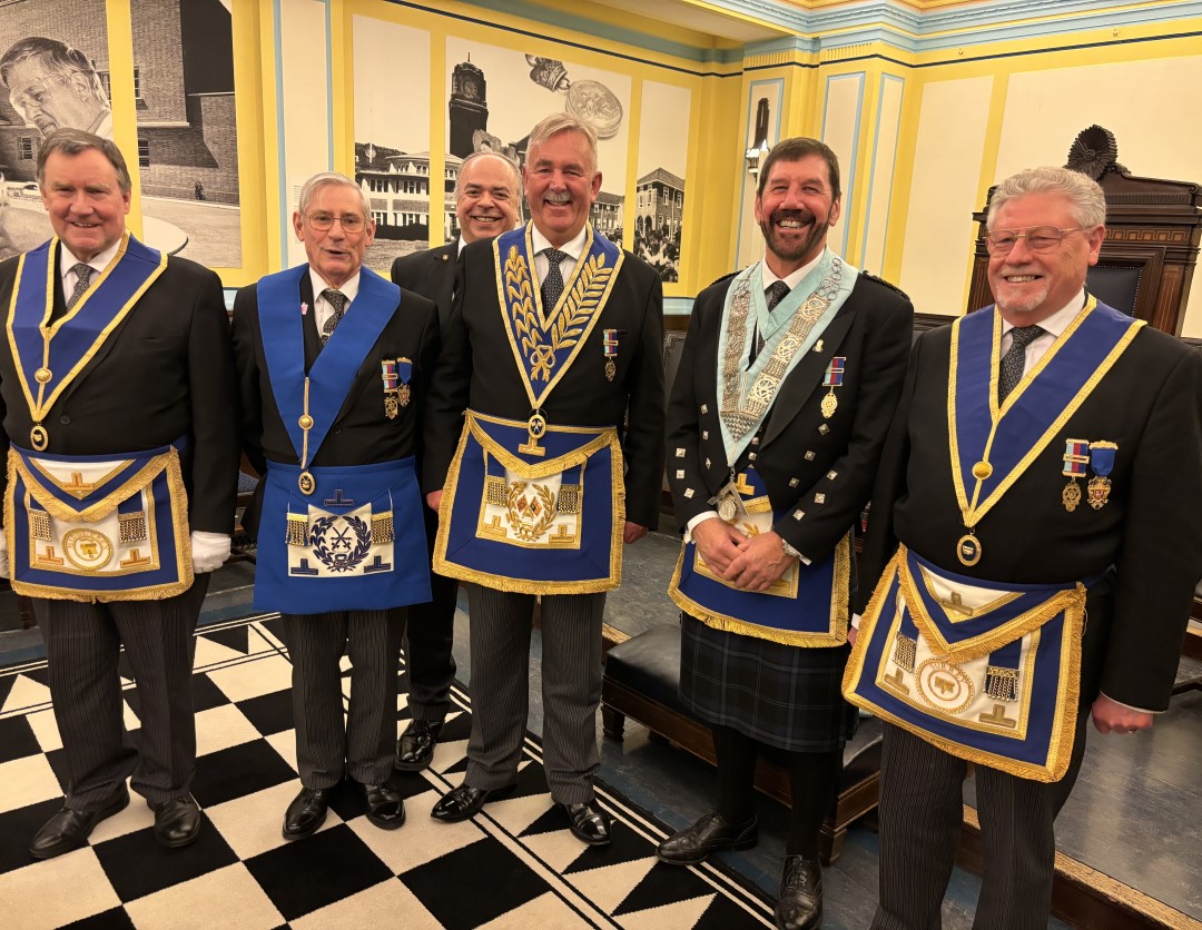 Prov Grand Master takes a Caledonian Chair